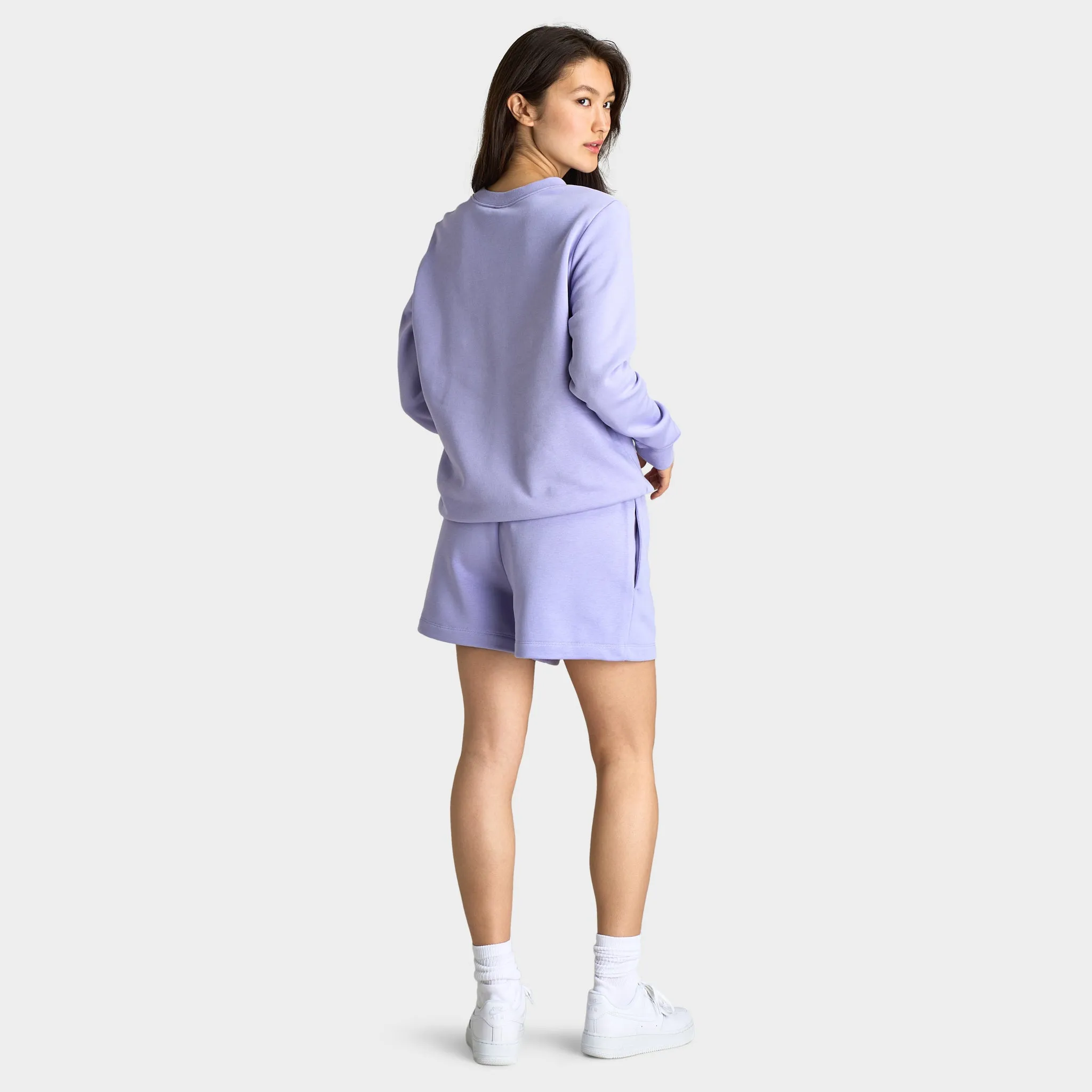Nike Sportswear Women's Logo Crewneck / Lilac Ice