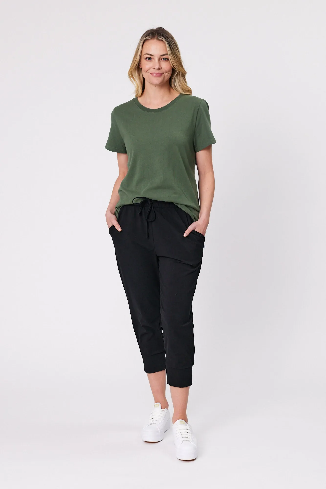 Shine On Essentials Cotton Elastane 3/4 Jogger Black
